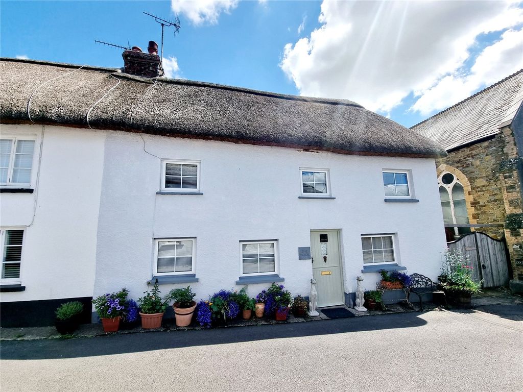 2 bed end terrace house for sale in Chapel Street, Dolton, Winkleigh