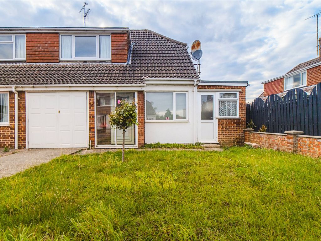 3 bed semidetached house for sale in Brooksby Way, Coleview, Swindon