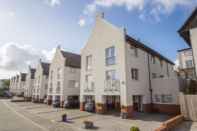 4 bed semidetached house for sale in Trem Y Bae, Penarth CF64, £