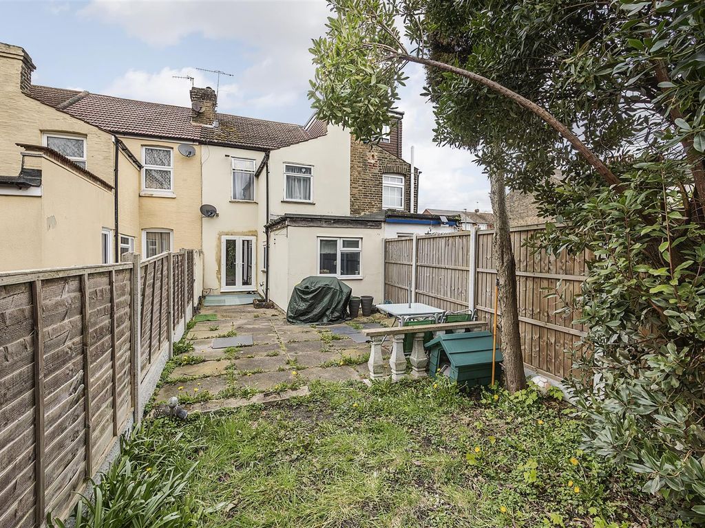 3 bed property for sale in Caldy Road, Belvedere DA17, £365,000 Zoopla