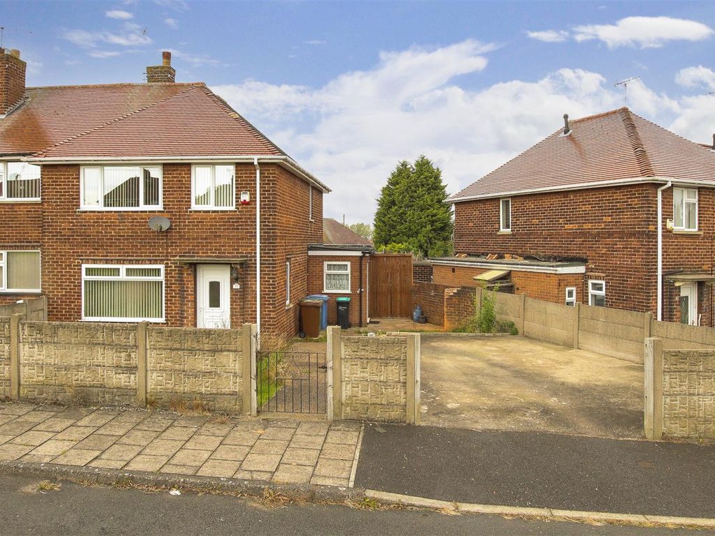 3 bed semidetached house for sale in Williamson Street, Mansfield