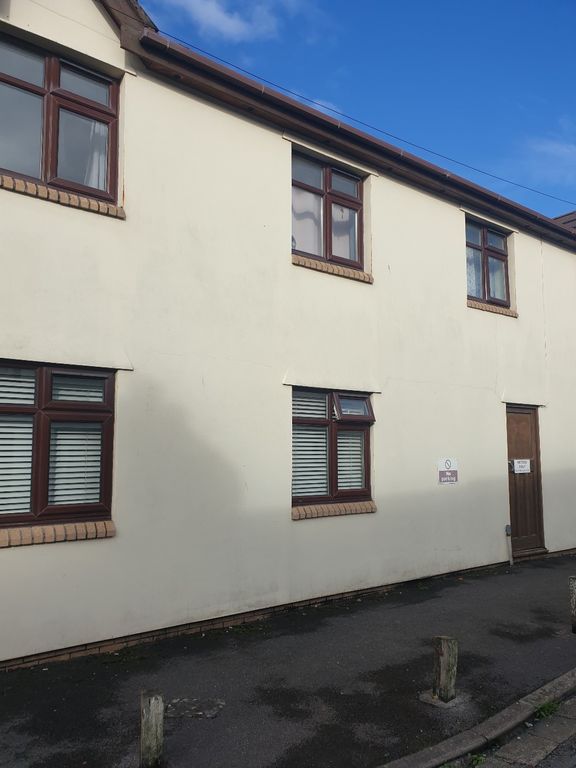 2 bed flat to rent in Philadelphia Mews, Philadelphia Road, Porthcawl