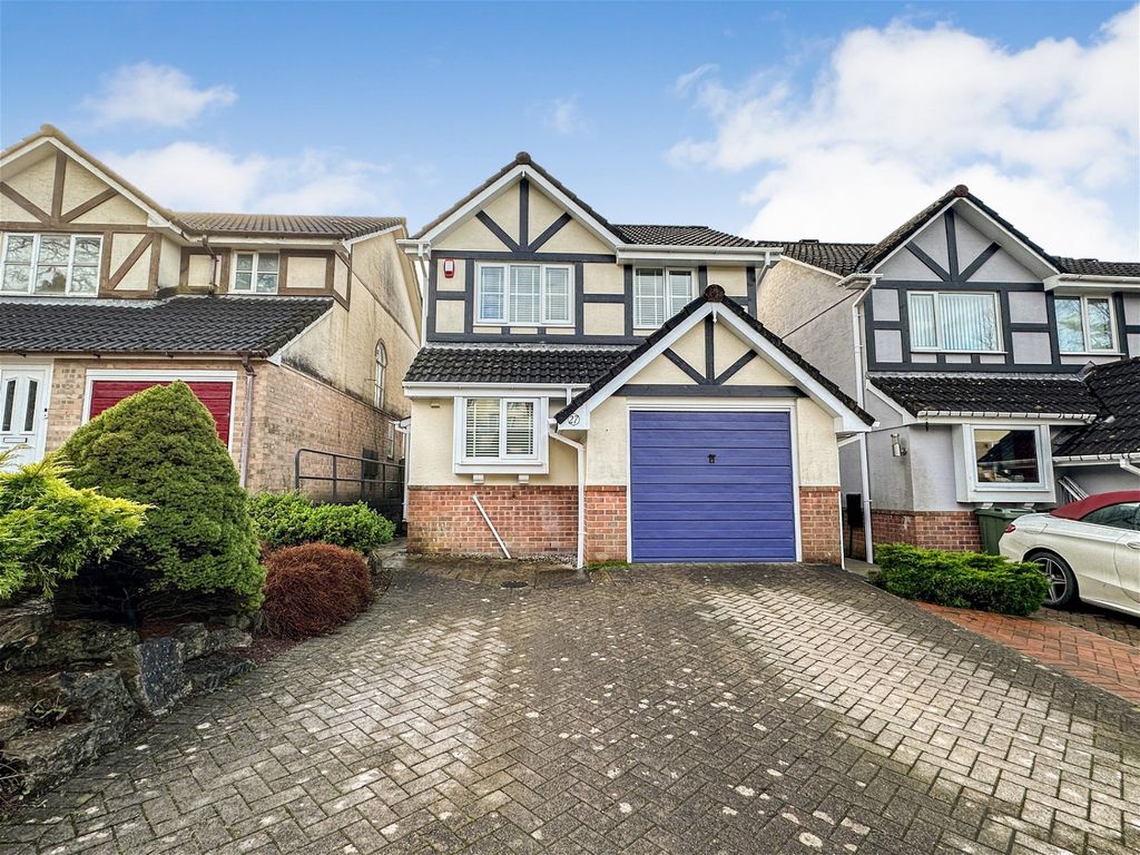 3 bed detached house for sale in Holne Chase, Plymouth PL6, £310,000