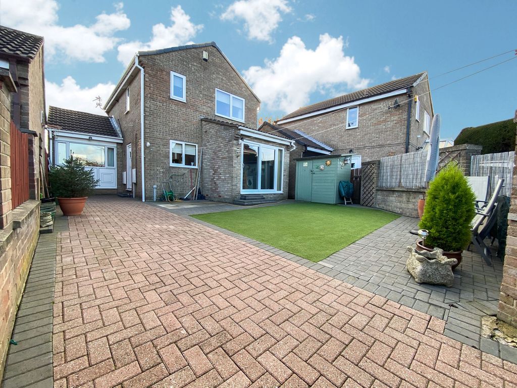 4 bed detached house for sale in Seaton Close, Gateshead NE10 Zoopla