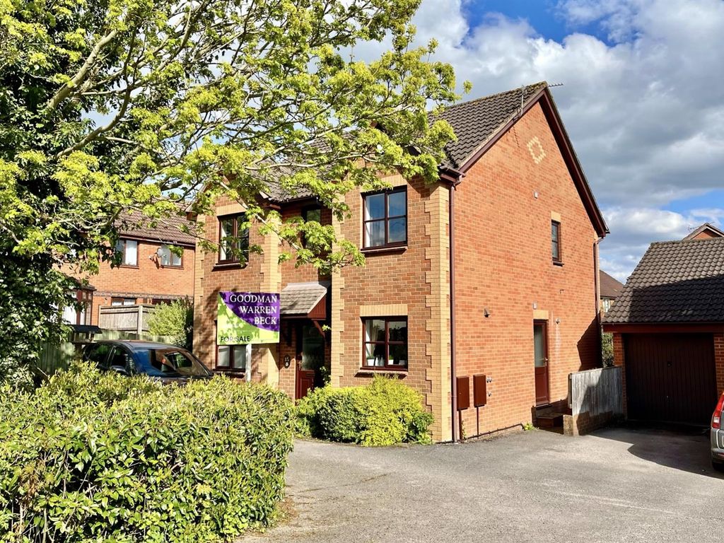 4 bed detached house for sale in Stainers Way, Chippenham SN14 Zoopla