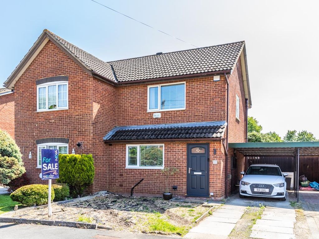 2 bed semidetached house for sale in Minton Close, Whitchurch, Bristol