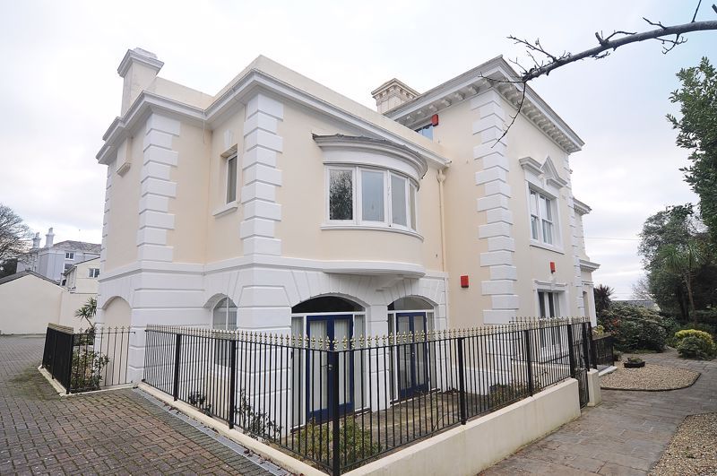 2 bed flat for sale in Seymour Road, Mannamead, Plymouth PL3 Zoopla