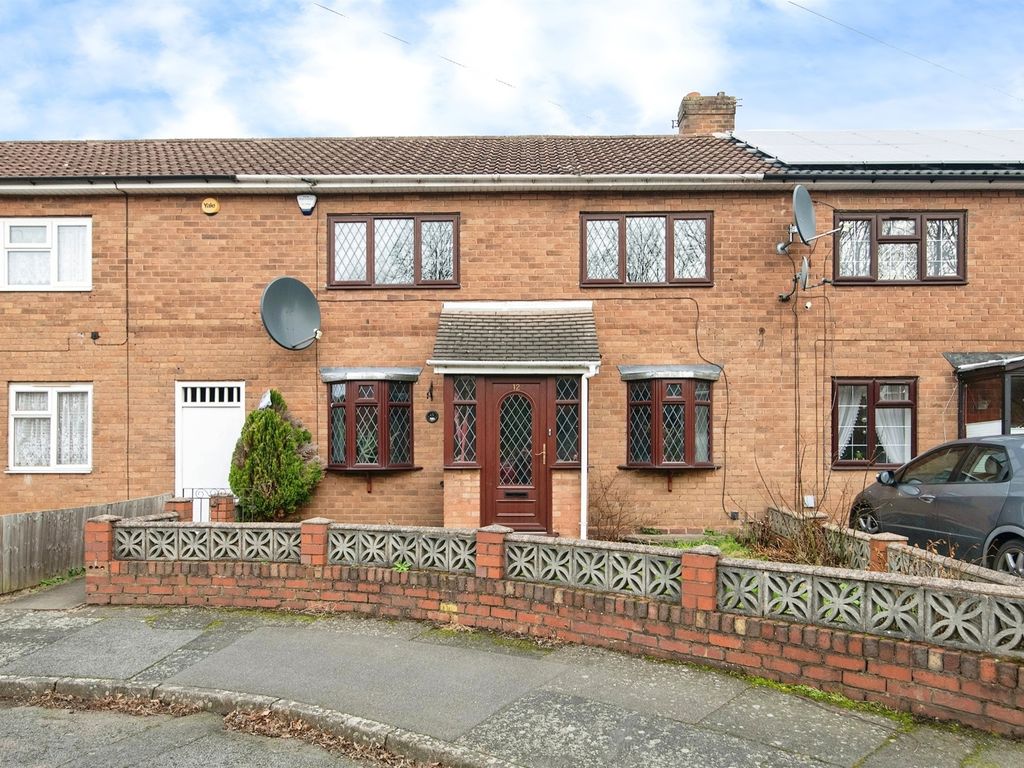 3 bed semidetached house for sale in Kent Close, West Bromwich B71, £