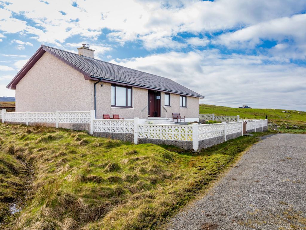 4 bed bungalow for sale in South Boisdale, Isle Of South Uist HS8 Zoopla