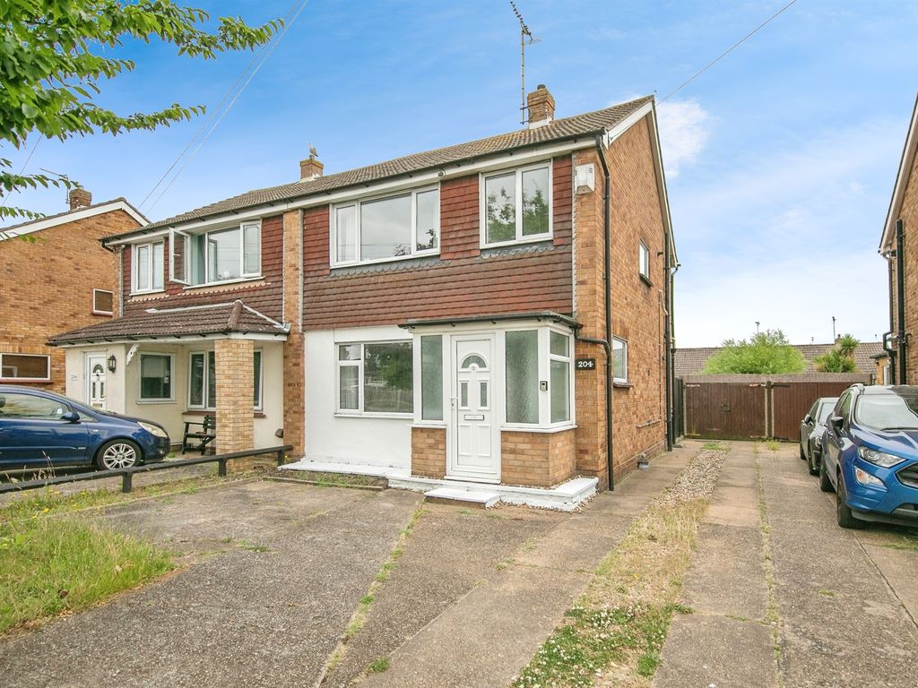 3 bed semidetached house for sale in Thorpe Road, ClactonOnSea CO15