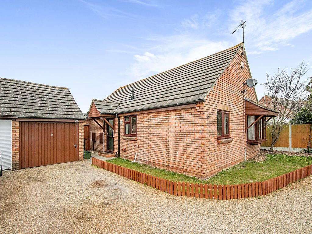3 bed detached bungalow for sale in Magdalen Road, ClactonOnSea CO15