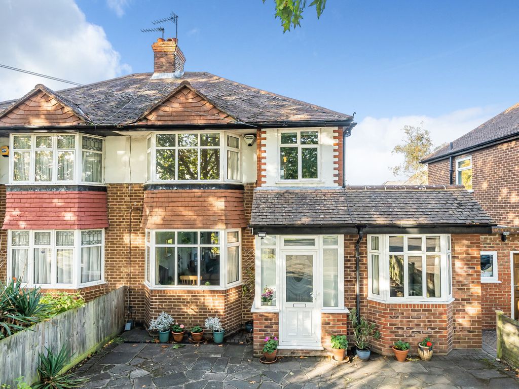 4 bed semidetached house for sale in Mead Way, Bromley BR2, £700,000
