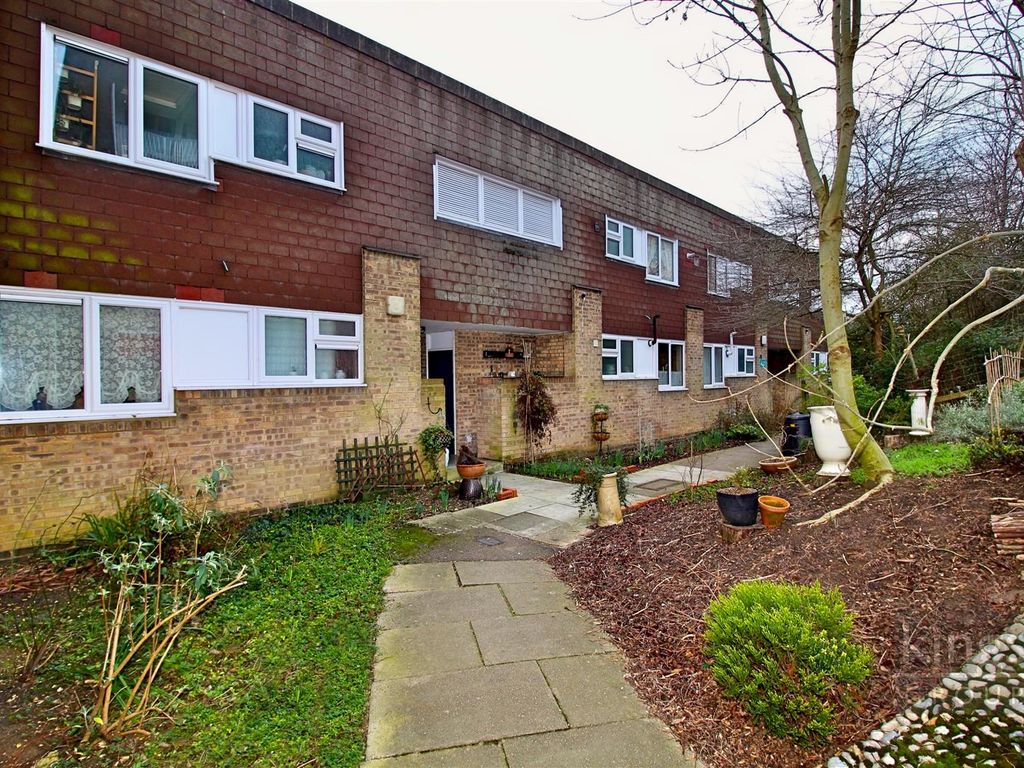 1 bed flat to rent in Moorfield, Harlow CM18 Zoopla