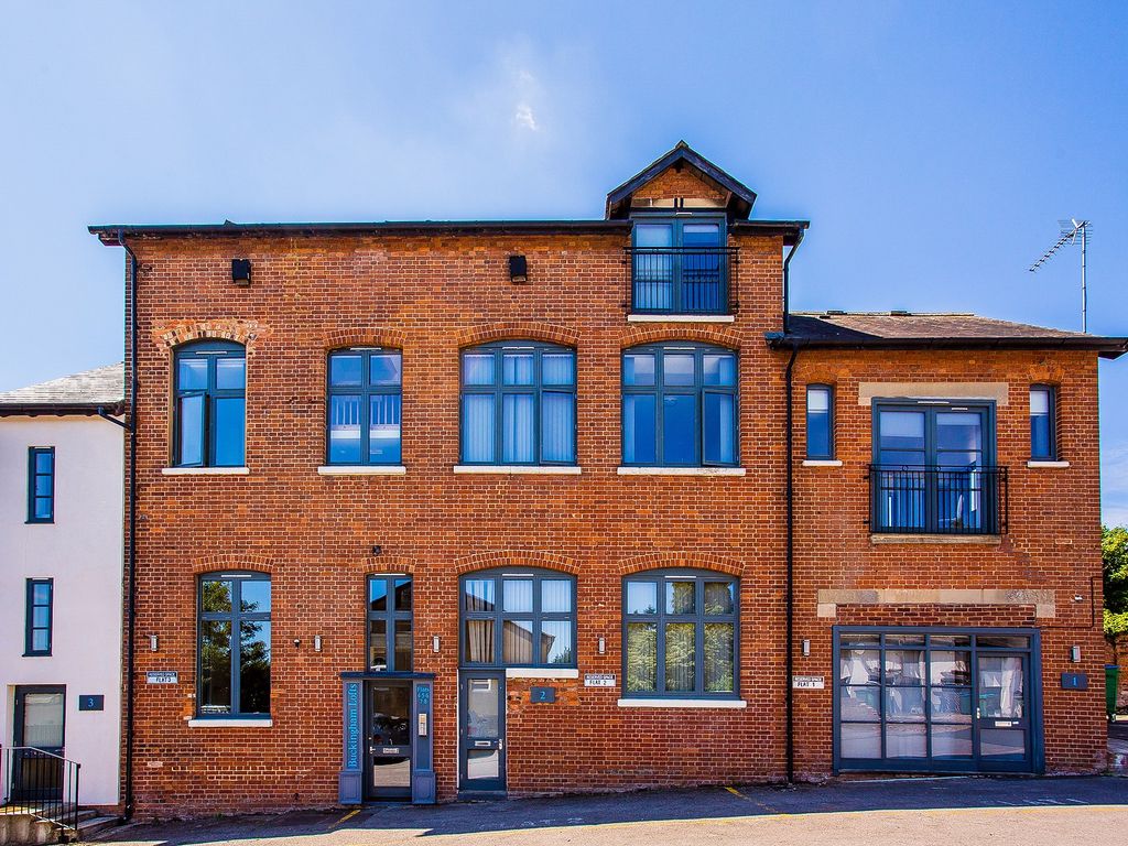 1 bed flat to rent in Moreton Road, Buckingham MK18, £825 pcm Zoopla