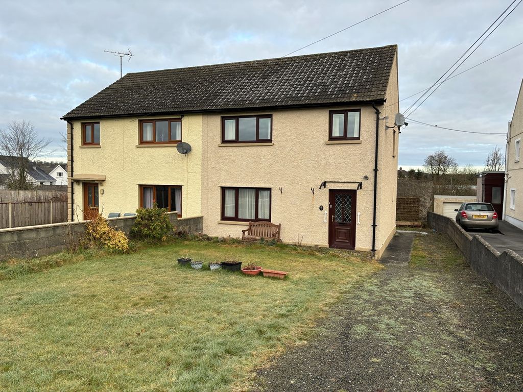 3 bed semidetached house for sale in Heol Y Gaer, Llanybydder SA40, £