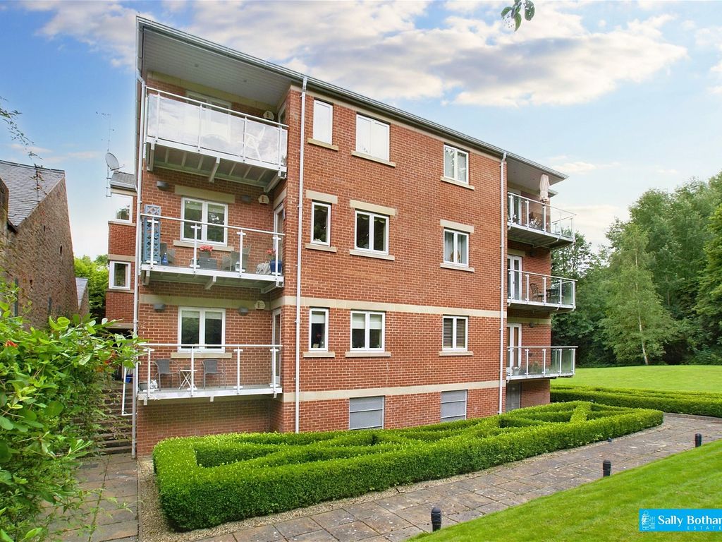 2 bed flat for sale in Derwent Gardens, Derwent Avenue, Matlock DE4