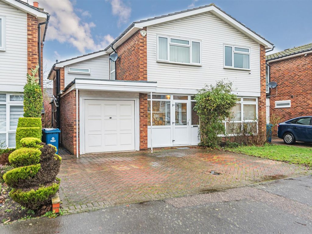 4 bed detached house for sale in Woodhall Gate, Pinner HA5 Zoopla