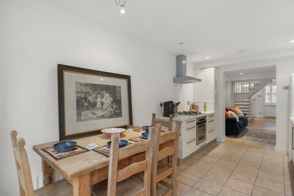 2 bed cottage for sale in Albert Road, Richmond TW10, £925,000 Zoopla