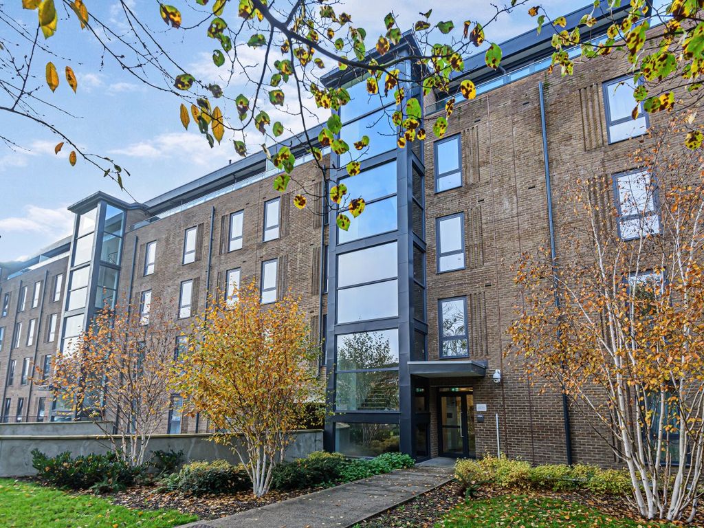 Rennie Court, 10 Brindley Place, Uxbridge UB8  