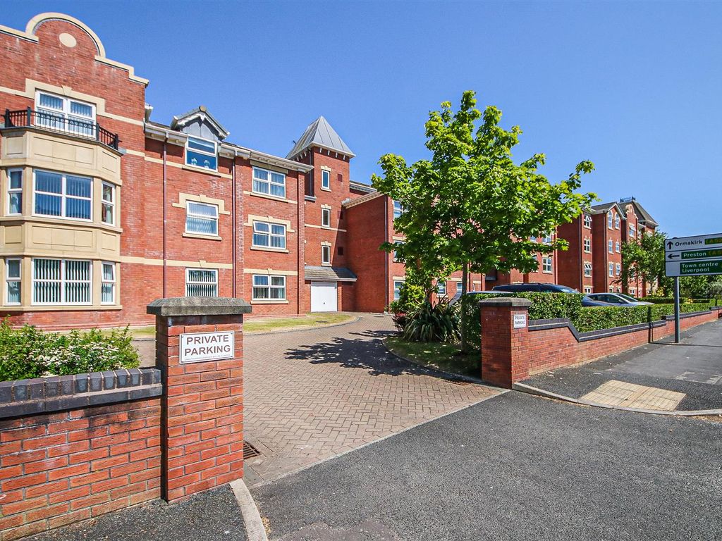 2 bed flat for sale in Park Road West, Southport PR9 Zoopla