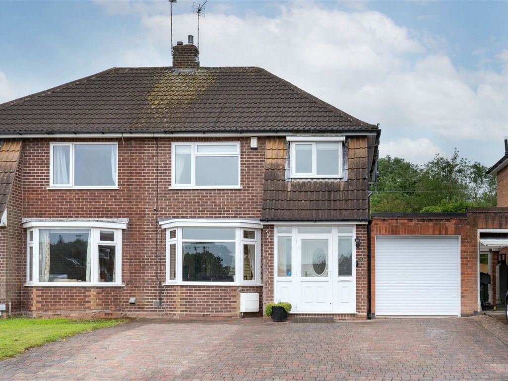 3 bed semidetached house for sale in Branden Road, Alvechurch B48, £