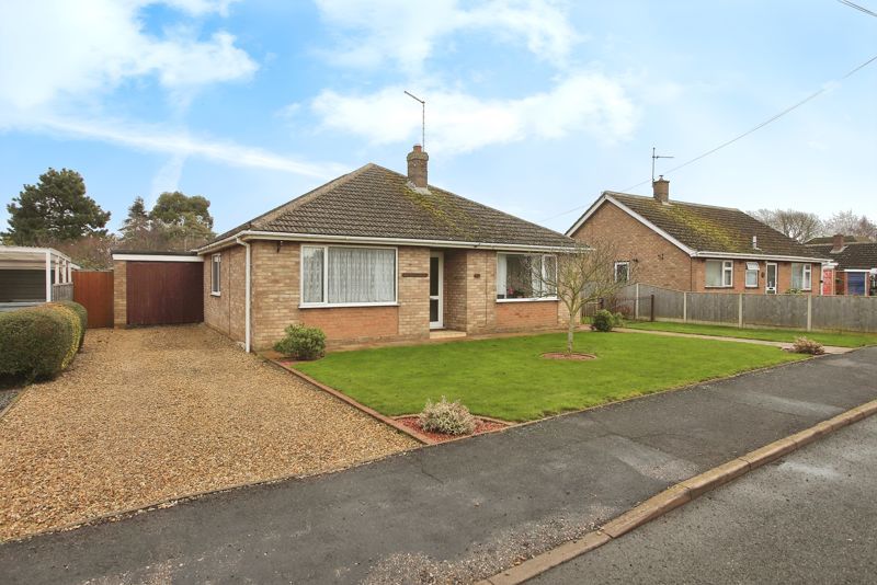 3 bed detached bungalow for sale in Scotts Close, Langtoft