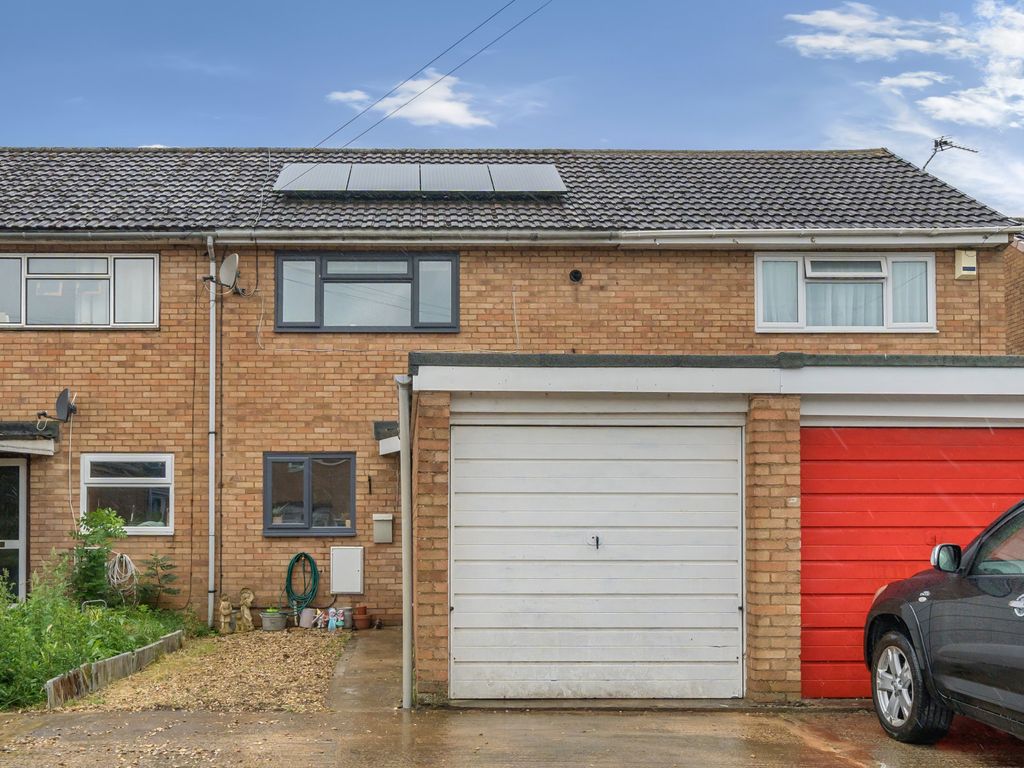 3 bed terraced house for sale in Perth, Stonehouse, Gloucestershire