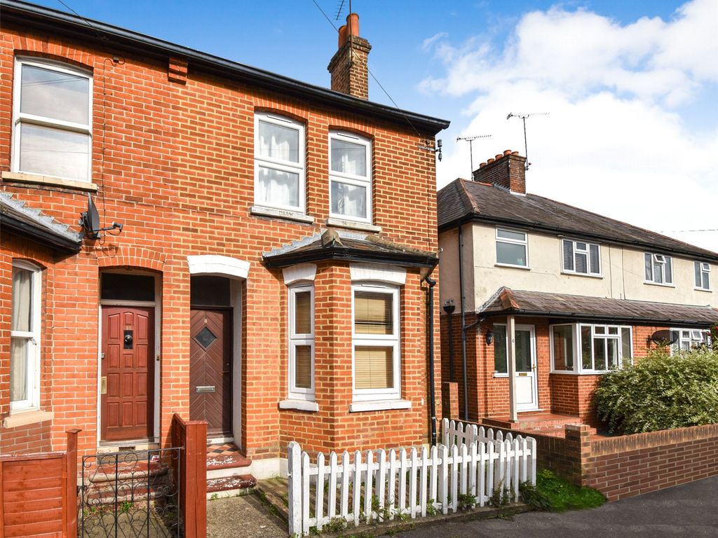 3 bed end terrace house for sale in Kings Road, Aldershot, Hampshire