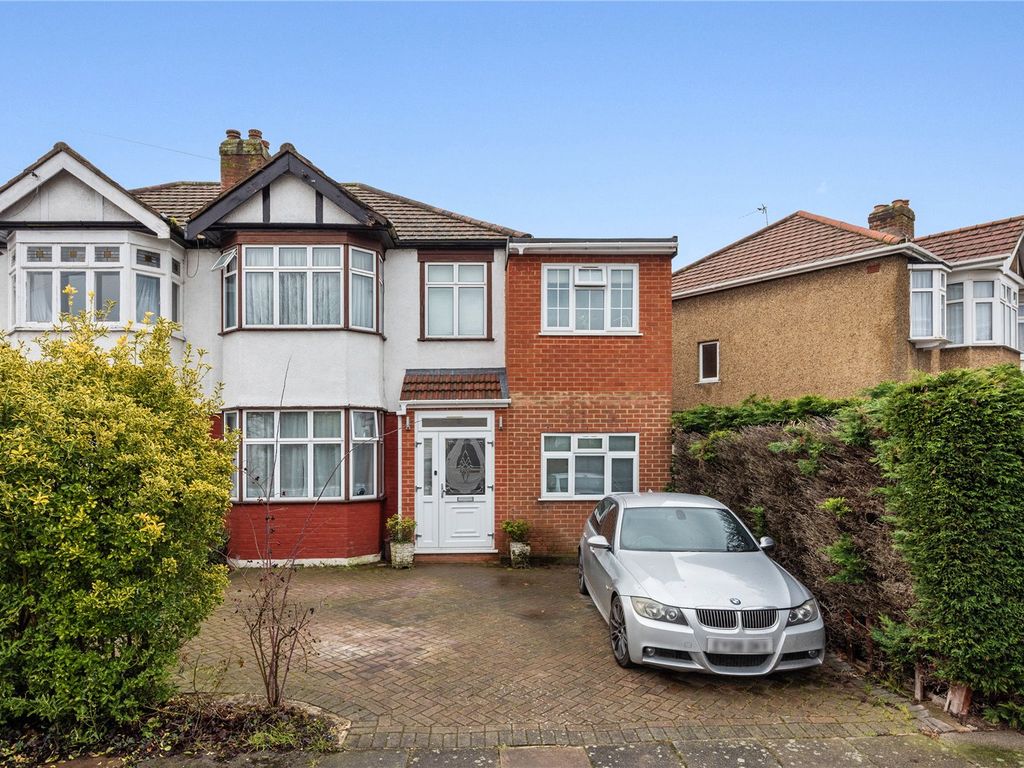 4 bed semidetached house for sale in Eastbury Avenue, Enfield EN1 Zoopla