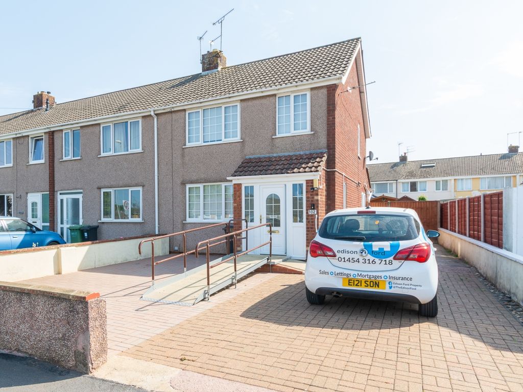 3 bed end terrace house for sale in Cranleigh Court Road, Yate, South