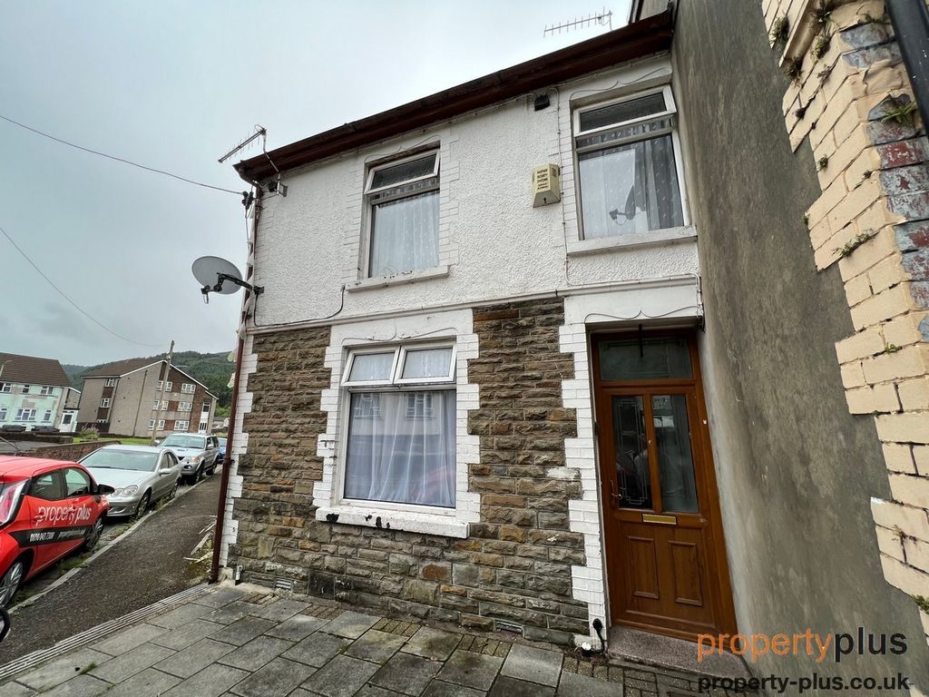 3 bed end terrace house for sale in William Street Treherbert