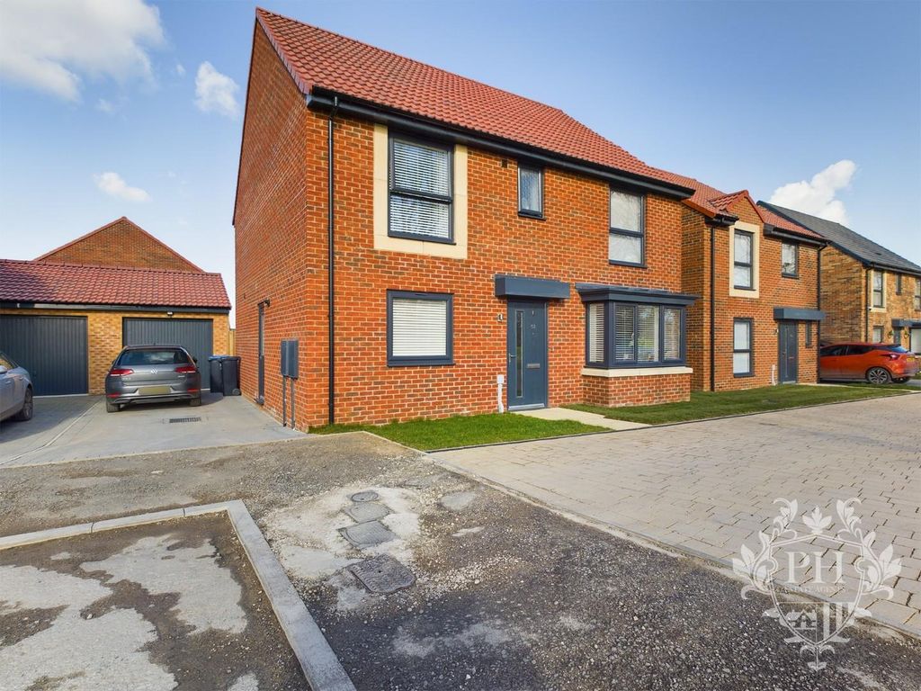 4 bed detached house for sale in Pinewood Avenue, Middlesbrough TS4