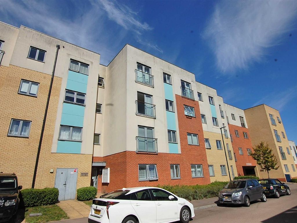 2 bed flat to rent in Leafwing Court, Admiral Drive, Stevenage SG1 Zoopla
