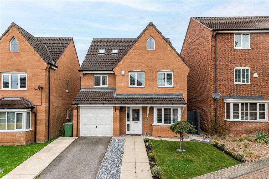 5 bed detached house for sale in Woodland Drive, Middleton, Leeds, West