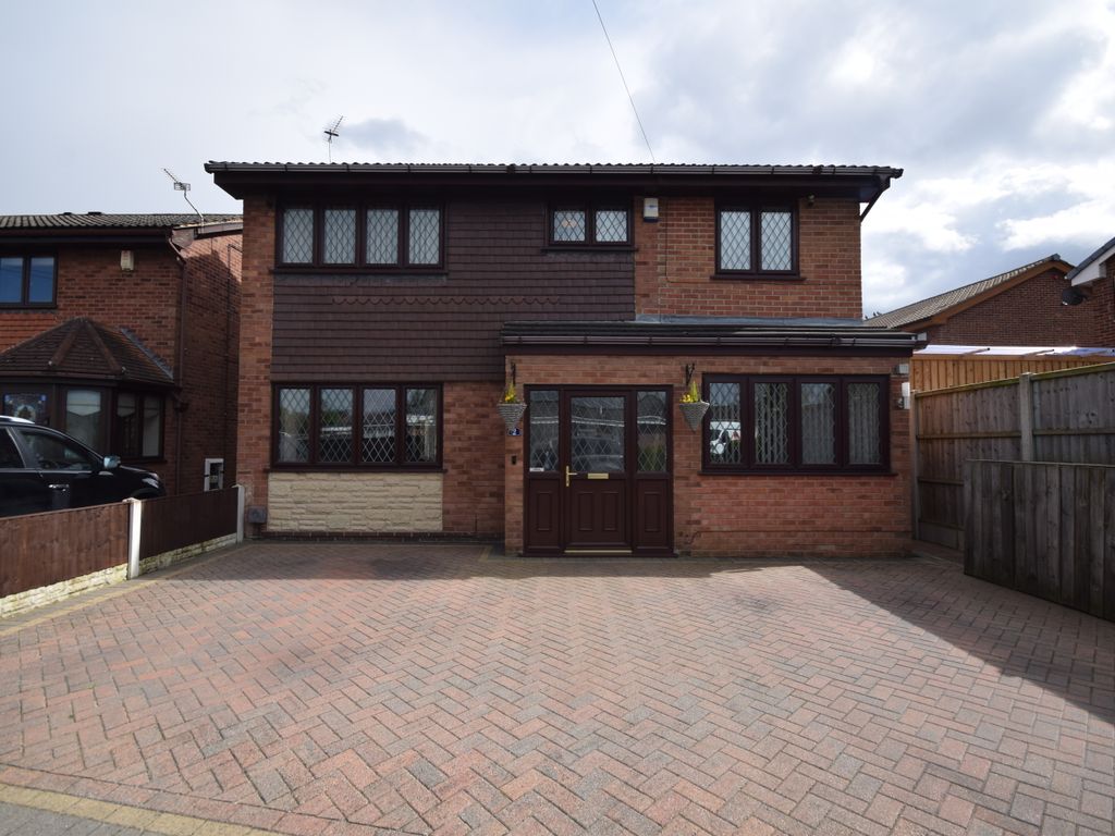 4 bed detached house for sale in Aisby Drive, Rossington, Doncaster