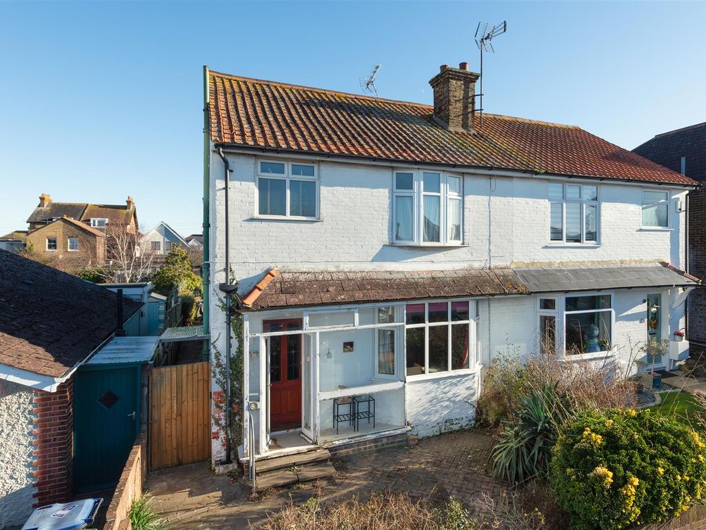 3 bed semidetached house for sale in Fitzroy Road, Tankerton