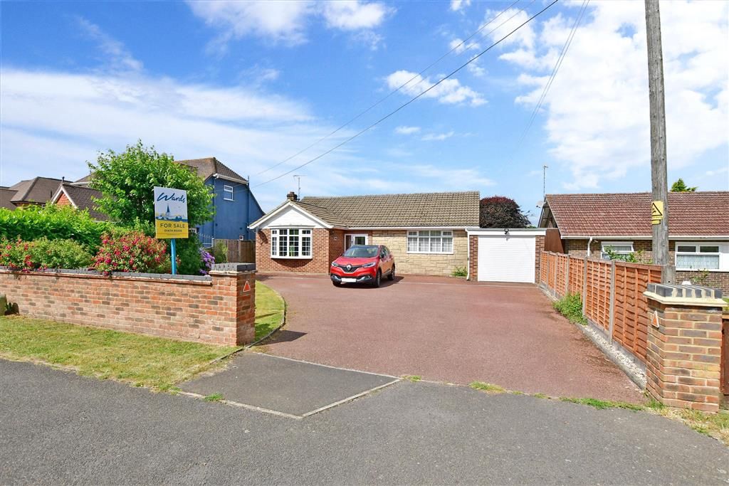 3 bed bungalow for sale in Hever Avenue, West Kingsdown, Sevenoaks