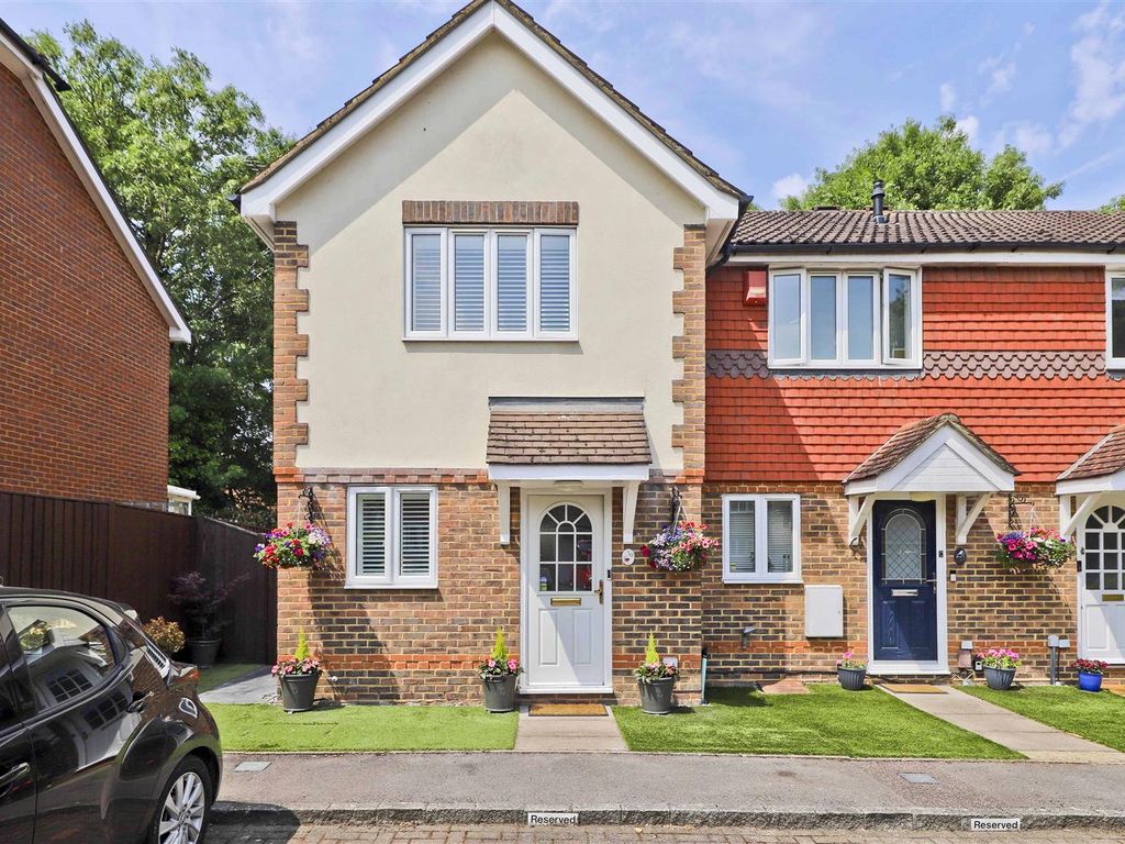2 bed property for sale in Ivybridge Close, Uxbridge UB8 Zoopla