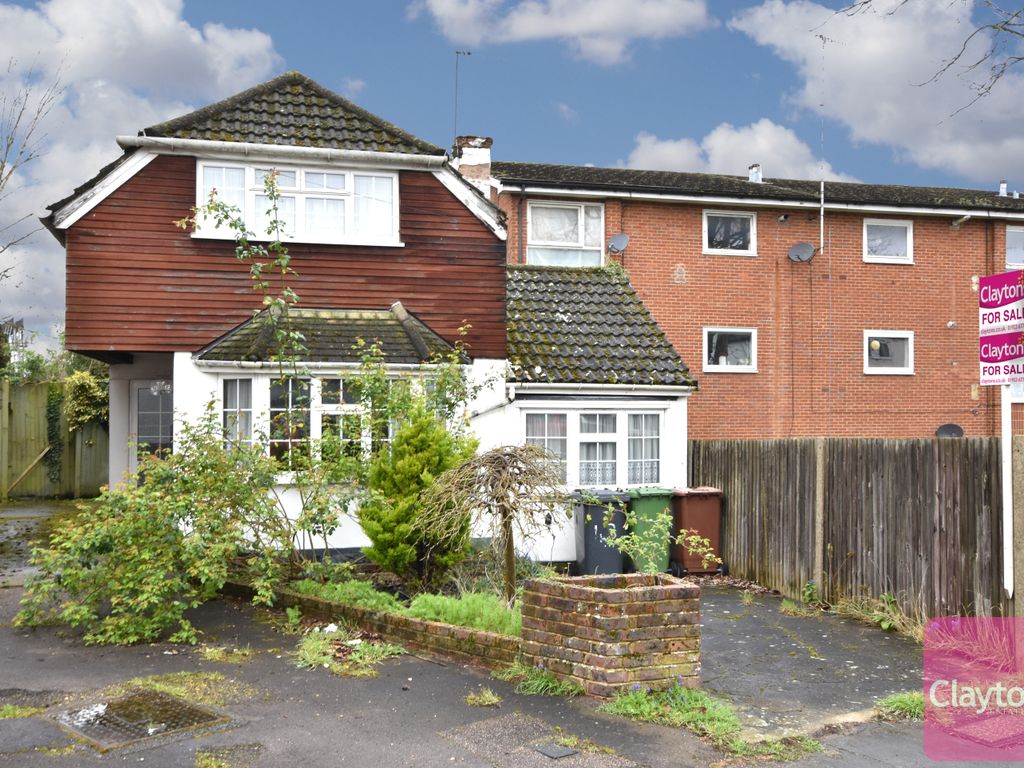 3 bed detached house for sale in Bushey Grove Road, Bushey WD23, £