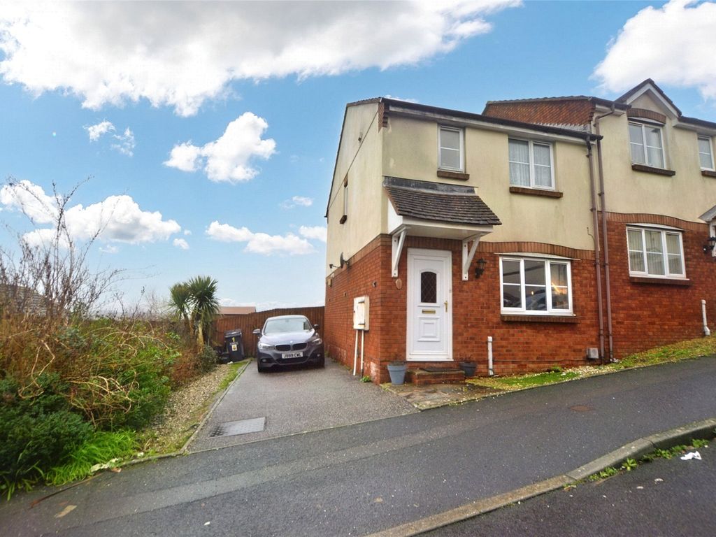 3 bed semidetached house for sale in Leeward Lane, The Willows