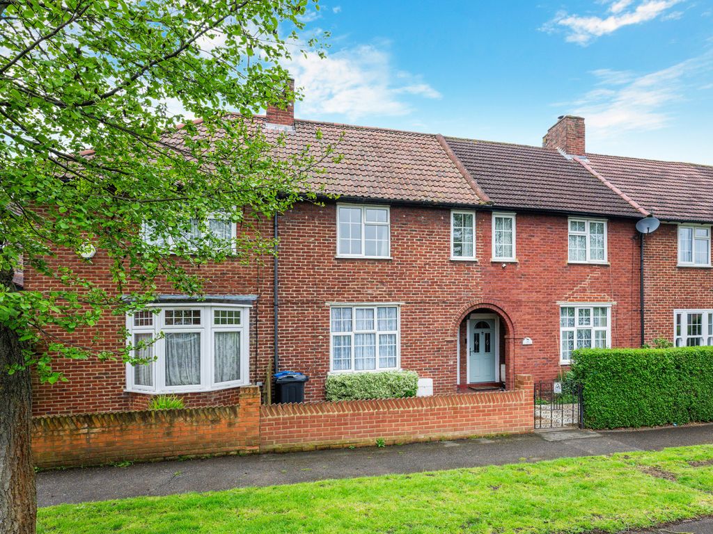 2 bed terraced house for sale in St. Helier Avenue, Morden SM4, £