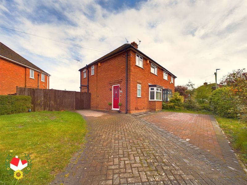 3 bed semidetached house for sale in Epney Road, Tuffley, Gloucester