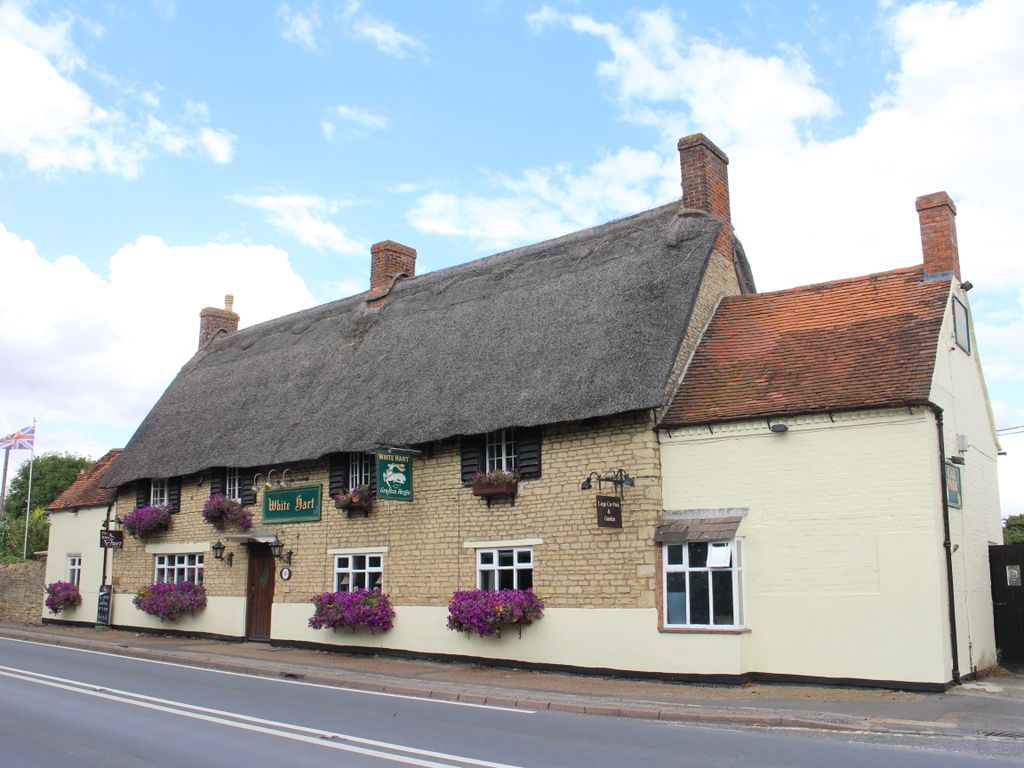 Pub/bar for sale in Grafton Regis, Towcester NN12, £550,000 Zoopla