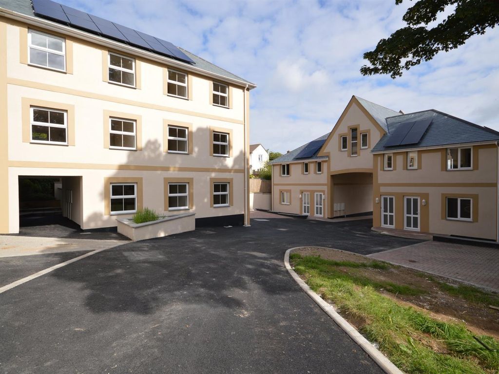 Studio to rent in Malabar Road, Truro TR1, £850 pcm Zoopla