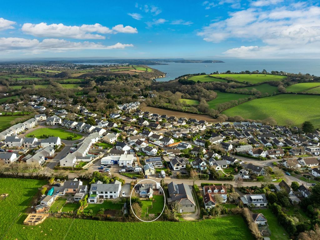 4 bed detached bungalow for sale in Sampys Hill, Mawnan Smith TR11, £