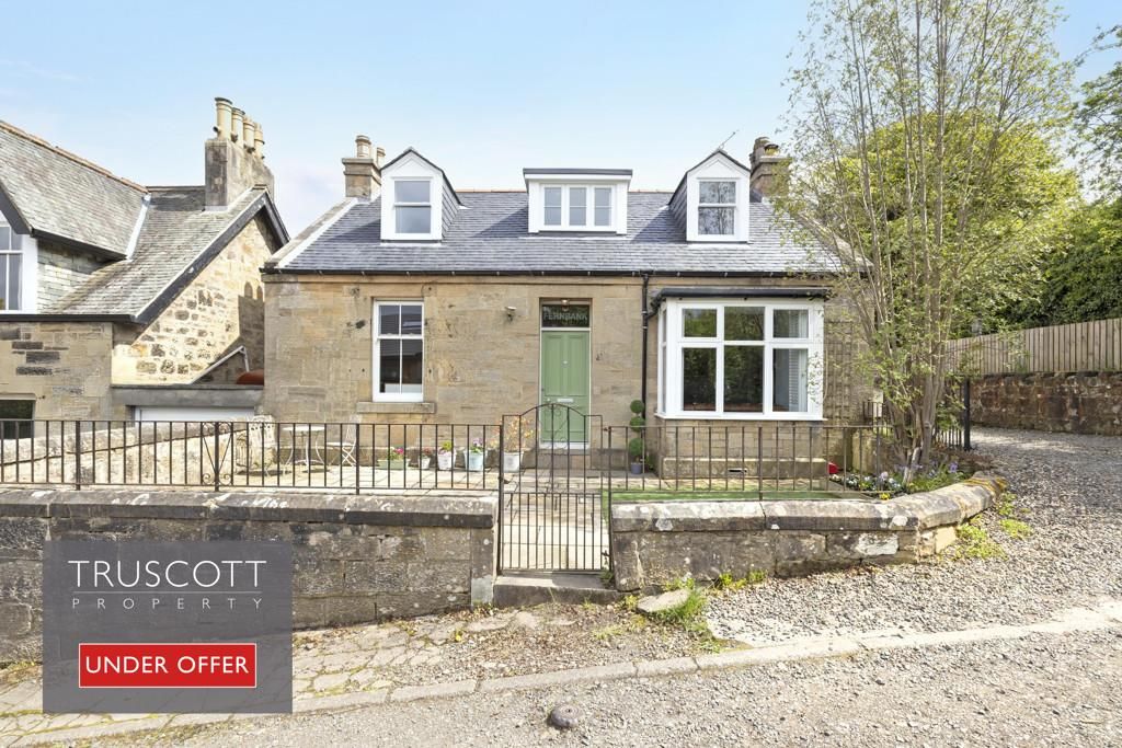 4 bed link detached house for sale in Fernbank, Edinburgh Road