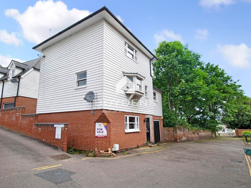 3 bed detached house for sale in Belgrave Place, Castle Park