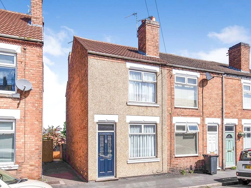 3 bed end terrace house to rent in Wood Street, Bedworth, Warwickshire