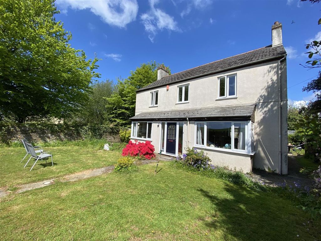 4 bed detached house for sale in Merrymeet, Liskeard PL14, £325,000