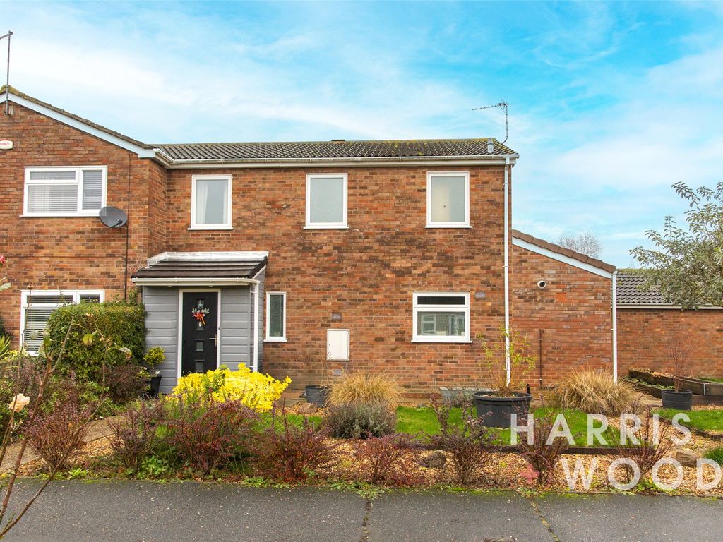 3 bed semidetached house for sale in Lucerne Road, Elmstead